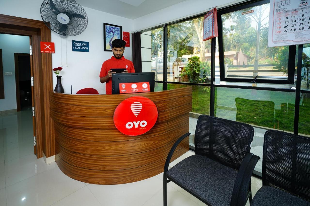Oyo 6526 Ap Residency City Sultan Bathery Bagian luar foto